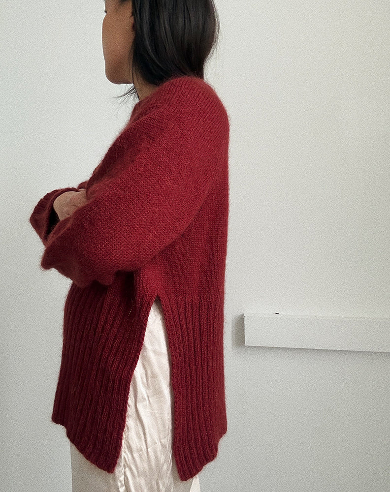 
                  
                    Eun Sweater Light
                  
                