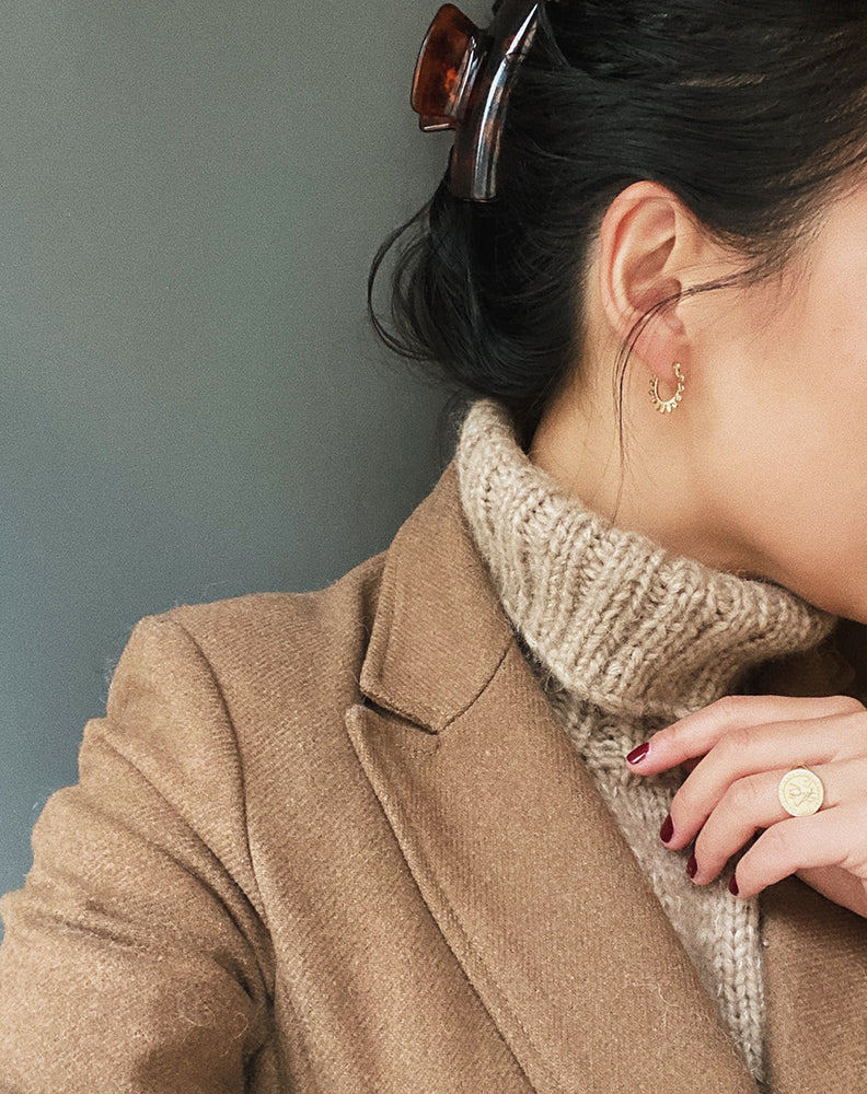 
                  
                    Saga Winter Neck
                  
                